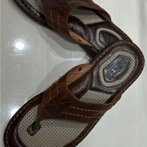 BORN MEN’S SANDALS SIZE 13 M, WORN ONLY A FEW TIMES, VERY GOOD CONDITION